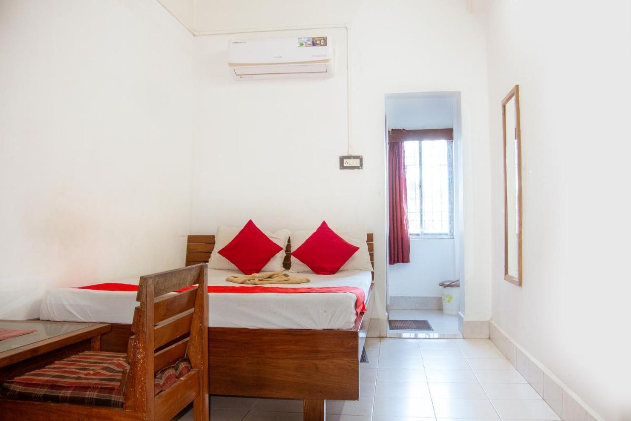 Hotel Nakshatra Karimganj エクステリア 写真